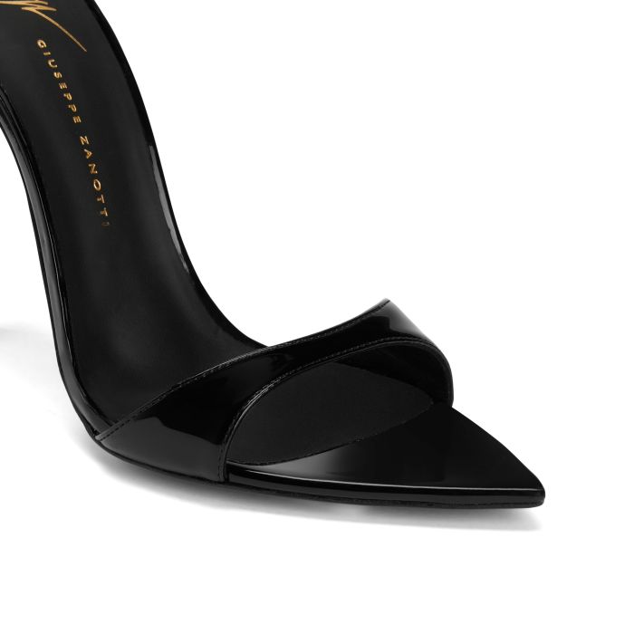 INTRIIGO STRING-Black-Sandals