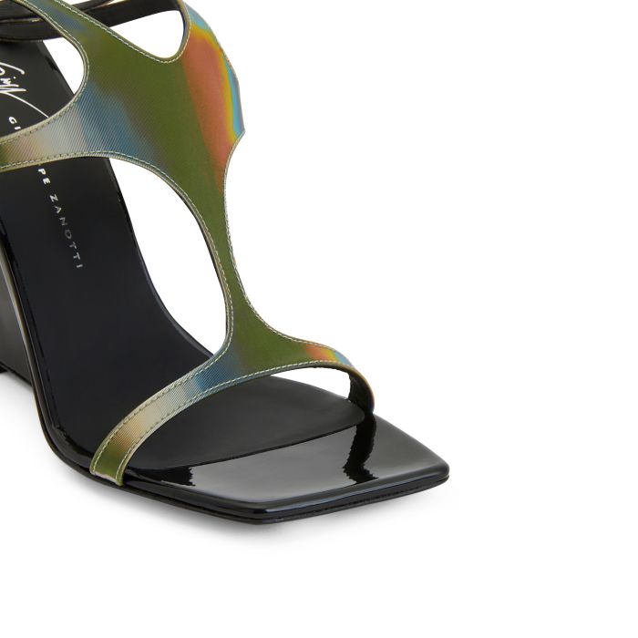 TUTANKAMON-Multicolor-Wedges