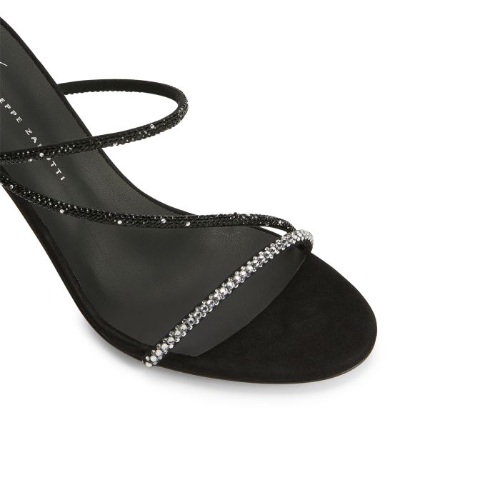 JULIANNE-Black-Sandals