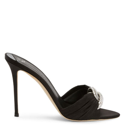  INTRIIGO KNOT-Black-Sandals