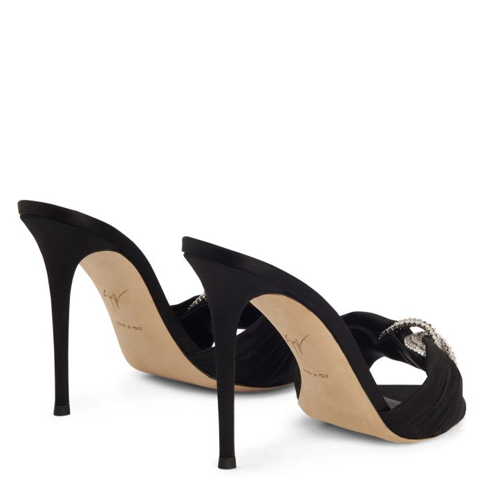  INTRIIGO KNOT-Black-Sandals