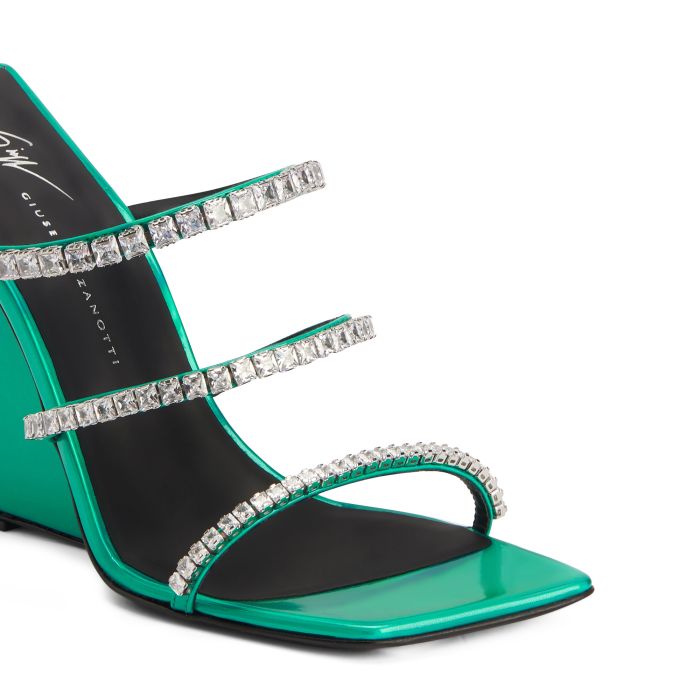  CLAREENCE-Green-Sandals