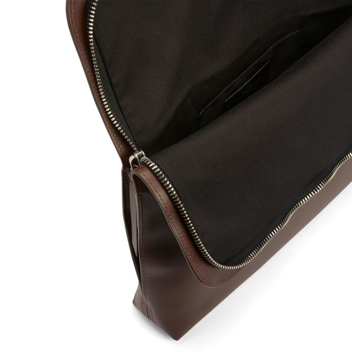  ALLIAUME-Brown-Clutches