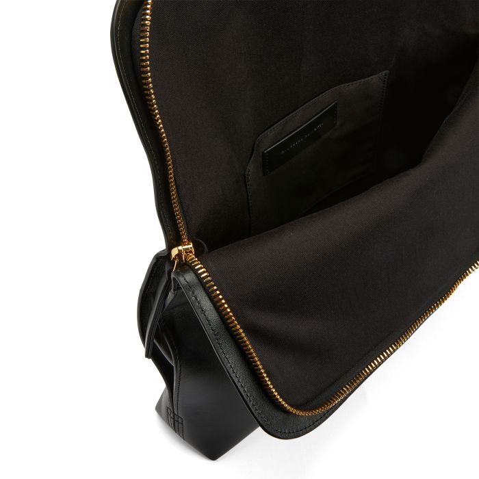  ALLIAUME-Black-Clutches