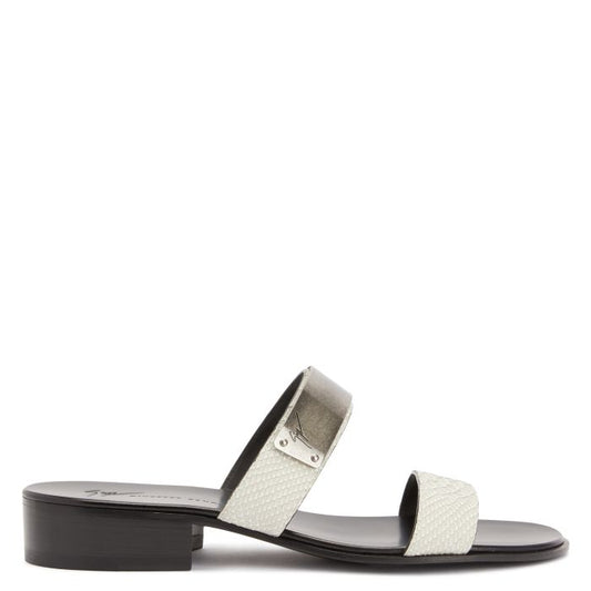  IGNAZIO-White-Flats