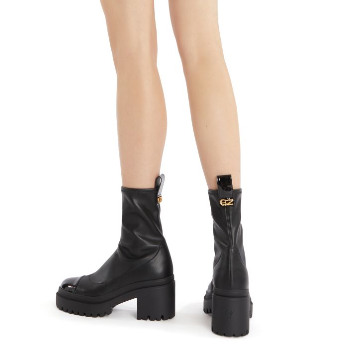  VICENTHA-Black-Boots