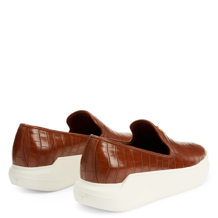  CONLEY ZIP-Brown-Slip Ons