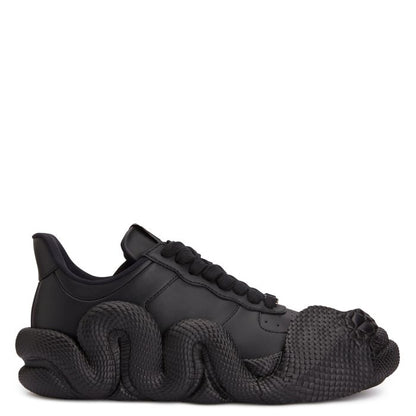  COBRAS-Black-Low-top Sneakers