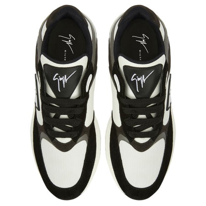  NEW GZ RUNNER-Black-Low-top Sneakers