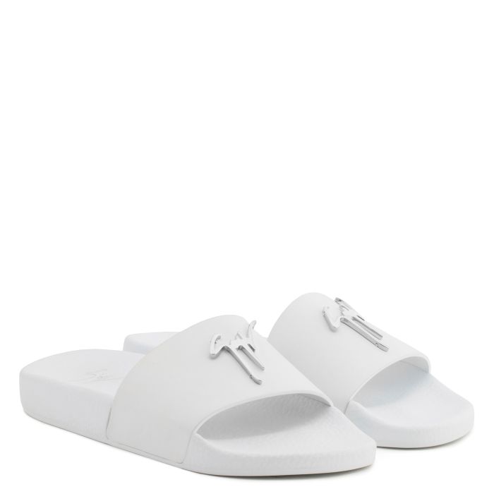  BRETT-White-Flats