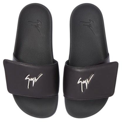  NEW BRETT-Black-Flats